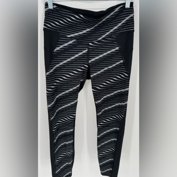Athleta Women's Interval Leggings - Picture 2 of 12